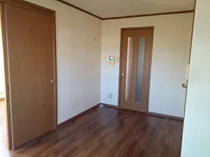 和歌山県のマンスリーマンション・ウィークリーマンション「プラティーク・Ｋ　Ⅱ 201・和室(No.1376176)」メイン画像