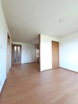 のマンスリーマンション・ウィークリーマンション「プロムナード　Ａ 102・洋室(No.1376494)」メイン画像