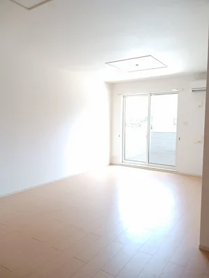 のマンスリーマンション・ウィークリーマンション「サンセール・ポワ・メゾンⅠ　Ｂ 102・洋室(No.1376531)」メイン画像