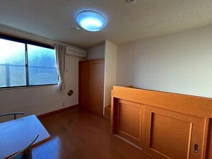 東京都のマンスリーマンション・ウィークリーマンション「レオパレスもみじ山 111(No.1376645)」メイン画像