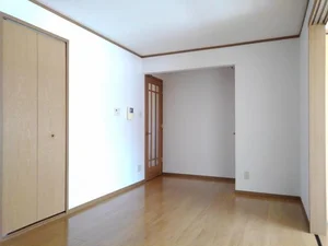 山梨県のマンスリーマンション・ウィークリーマンション「ヴィラ・グリ－ンリ－フＢ 102・洋室(No.1377233)」メイン画像