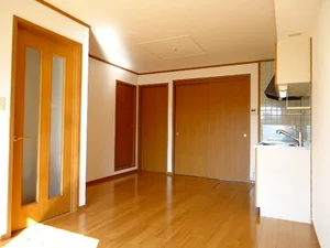 山梨県のマンスリーマンション・ウィークリーマンション「ベラ・スタジオーネ 102・洋室(No.1377234)」メイン画像