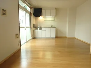 のマンスリーマンション・ウィークリーマンション「ファミールパピヨン 102・洋室(No.1377255)」メイン画像