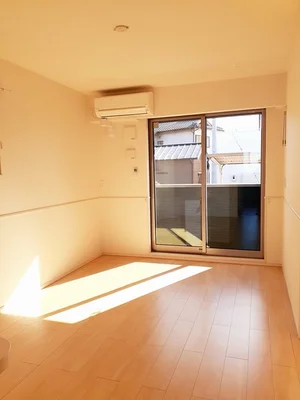 半田市のマンスリーマンション・ウィークリーマンション「リファインⅢ 103・洋室(No.1377345)」メイン画像