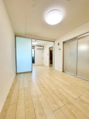 のマンスリーマンション・ウィークリーマンション「アクラス三山木 401・洋室(No.1377433)」メイン画像