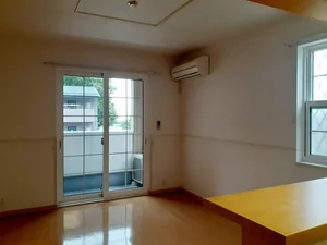 北佐久郡軽井沢町のマンスリーマンション・ウィークリーマンション「ヴィラ・軽井沢 101・洋室(No.1377795)」メイン画像