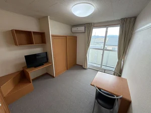 出雲市駅（島根県）・電鉄出雲市駅（島根県）のマンスリーマンション・ウィークリーマンション「レオパレス古志大橋北サイド 207(No.1378303)」メイン画像