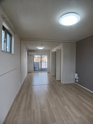 新潟青陵大学短期大学部周辺のマンスリーマンション・ウィークリーマンション「ヒカルサ新潟関屋 203・洋室(No.1378841)」メイン画像