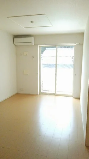 苫田郡鏡野町のマンスリーマンション・ウィークリーマンション「ラ　カンパーニュ 202・洋室(No.1379350)」メイン画像