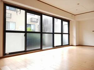 のマンスリーマンション・ウィークリーマンション「ラルジュ．グランデ 105・洋室(No.1379449)」メイン画像