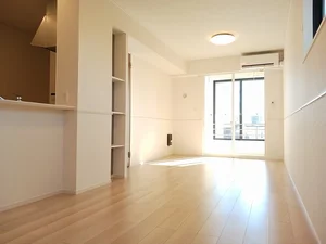 岐阜県のマンスリーマンション・ウィークリーマンション「ＣＡＳＡ　空　～カーサ　ソラ～ 101・洋室(No.1379504)」メイン画像