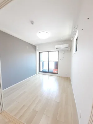 のマンスリーマンション・ウィークリーマンション「メゾンルミネ　中町 302・洋室(No.1379725)」メイン画像