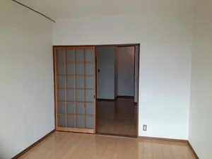愛知県のマンスリーマンション・ウィークリーマンション「ハイツ城屋敷 203・洋室(No.1379894)」メイン画像
