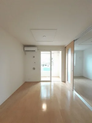 経田駅（富山県）のマンスリーマンション・ウィークリーマンション「シャノワール 201・洋室(No.1380461)」メイン画像