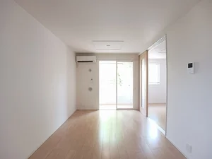 経田駅（富山県）のマンスリーマンション・ウィークリーマンション「シャノワール 201・洋室(No.1380461)」メイン画像