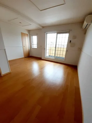 のマンスリーマンション・ウィークリーマンション「トレ　テゾーロ 201・洋室(No.1380707)」メイン画像