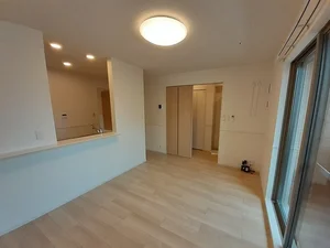 生駒駅（奈良県）・鳥居前駅（奈良県）のマンスリーマンション・ウィークリーマンション「グレイシャス 103・洋室(No.1381310)」メイン画像