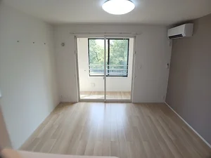 鶴岡市のマンスリーマンション・ウィークリーマンション「メイ・サード 201・洋室(No.1381592)」メイン画像
