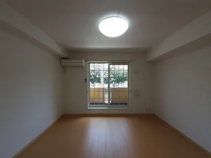 のマンスリーマンション・ウィークリーマンション「ベル・プロヴァンス　Ⅱ 203・洋室(No.1381698)」メイン画像
