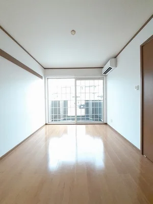 のマンスリーマンション・ウィークリーマンション「アウローラ　Ⅰ 102・洋室(No.1381825)」メイン画像