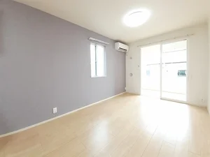 邑楽郡大泉町のマンスリーマンション・ウィークリーマンション「シュエット　ガーデン 105・LDK(No.1382229)」メイン画像