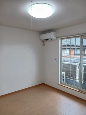 伊勢川島駅（三重県）のマンスリーマンション・ウィークリーマンション「エスポワールドゥ白山 205・洋室(No.1382393)」メイン画像