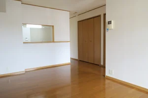 のマンスリーマンション・ウィークリーマンション「ハイビスカス　Ⅱ 103・洋室(No.1382408)」メイン画像
