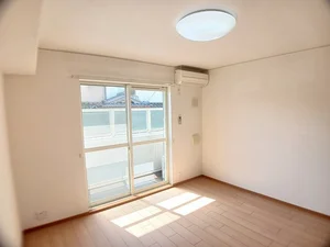 のマンスリーマンション・ウィークリーマンション「プレステージ太秦 103・洋室(No.1382414)」メイン画像