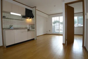 直方市のマンスリーマンション・ウィークリーマンション「アメニティ 202・洋室(No.1382555)」メイン画像