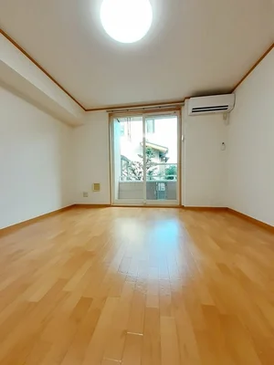 白山市のマンスリーマンション・ウィークリーマンション「エクラ駿Ⅰ 102・洋室(No.1382655)」メイン画像