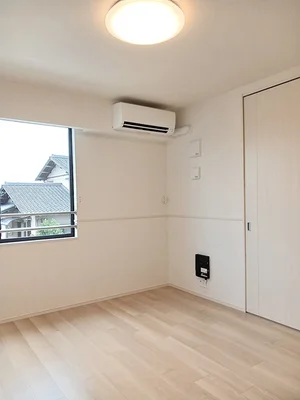 浜松市中央区のマンスリーマンション・ウィークリーマンション「ホワイトルーム恩地 205・洋室(No.1382818)」メイン画像