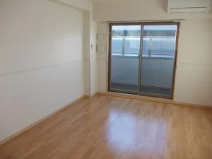 京都市南区のマンスリーマンション・ウィークリーマンション「ノイ　ブルーメ桂川 403・洋室(No.1383091)」メイン画像