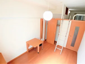 のマンスリーマンション・ウィークリーマンション「レオパレスポラリス草加 102(No.1383202)」メイン画像