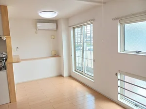 のマンスリーマンション・ウィークリーマンション「アザレア　由 203・洋室(No.1383672)」メイン画像