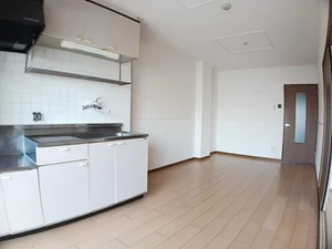 宝殿駅（兵庫県）のマンスリーマンション・ウィークリーマンション「ヴィラデルソーレ 303・洋室(No.1383750)」メイン画像