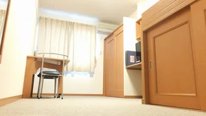 のマンスリーマンション・ウィークリーマンション「レオパレスＹＯＳＨＩＯＫＡ 208(No.1384461)」メイン画像