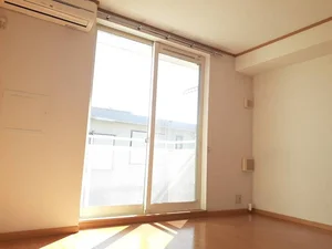 のマンスリーマンション・ウィークリーマンション「ドゥーメゾンⅡ番館 205・洋室(No.1384773)」メイン画像
