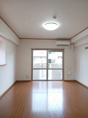 新下関駅（山口県）のマンスリーマンション・ウィークリーマンション「ラフレシール秋根 301・洋室(No.1386141)」メイン画像