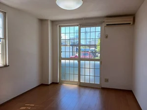 のマンスリーマンション・ウィークリーマンション「ＥＳＳＥＸ　ＨＯＵＳＥ 105・洋室(No.1386978)」メイン画像