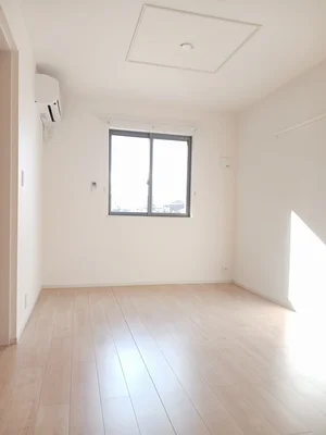 豊岡市のマンスリーマンション・ウィークリーマンション「サンリットガーデン今森Ⅱ 102・洋室(No.1387043)」メイン画像