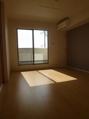 板野郡板野町のマンスリーマンション・ウィークリーマンション「サンシーブルＡ 202・洋室(No.1388437)」メイン画像