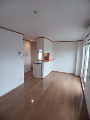 のマンスリーマンション・ウィークリーマンション「ｏＡｚｏ　Ｂ棟 205・LDK(No.1388669)」メイン画像
