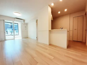 のマンスリーマンション・ウィークリーマンション「サンライズ桜町Ｂ 103・洋室(No.1391773)」メイン画像