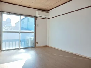 のマンスリーマンション・ウィークリーマンション「シティハイツ丸山 202・洋室(No.1392118)」メイン画像