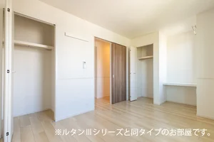 のマンスリーマンション・ウィークリーマンション「セントラルガーデンハウス 302・洋室(No.1392253)」メイン画像