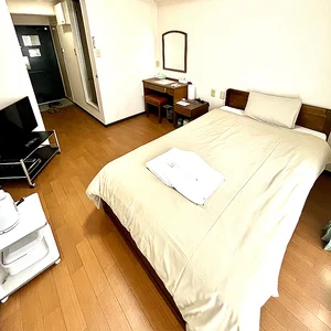 広島県のマンスリーマンション・ウィークリーマンション「👍団体利用にも‼️諸経費・清掃費なし/週1回無料清掃/🚇路面電車６・８号線　【アーバンタイムス広島】🚙🚲　 7S-2・シングル(No.1393336)」メイン画像