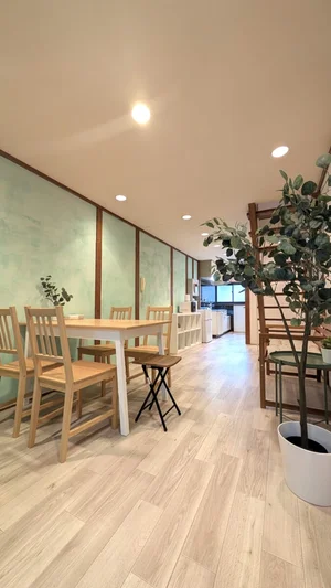 京都市右京区のマンスリーマンション・ウィークリーマンション「【嵐山駅乗り換えなし×落ち着く一戸建て】BraTTo太秦ハウス(No.1393361)」メイン画像