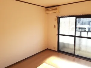 のマンスリーマンション・ウィークリーマンション「シェソワＰａｒｔ．１ 102・洋室(No.1393799)」メイン画像