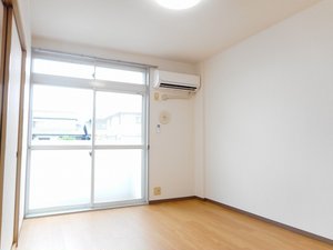 新清洲駅（愛知県）のマンスリーマンション・ウィークリーマンション「ユーハウス 102・洋室(No.1393888)」メイン画像