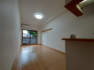 のマンスリーマンション・ウィークリーマンション「ｍａｔｈｅｒ 102・洋室(No.1394783)」メイン画像